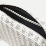 Lacoste תיק מונוגרמה מוצלב עם רוכסן DZ4D0D2856 Farine sinople f89 נשים - Image 5