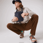 Lacoste תיק רוכסן אנכי קלאסי petit pique DZ4D0D2024 21 גברים