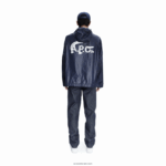 lacoste x a.p.c. מעיל ברדס ניילון עמיד במים DZ4D0D1310 כחול wgh גברים - Image 5